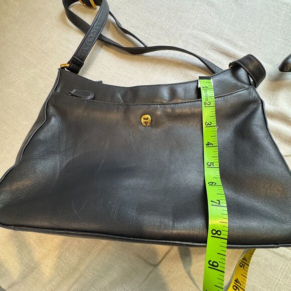 Vintage Etienne Aigner Navy Leather Hobo Shoulder Bag Horseshoe Logo - Picture 8 of 15